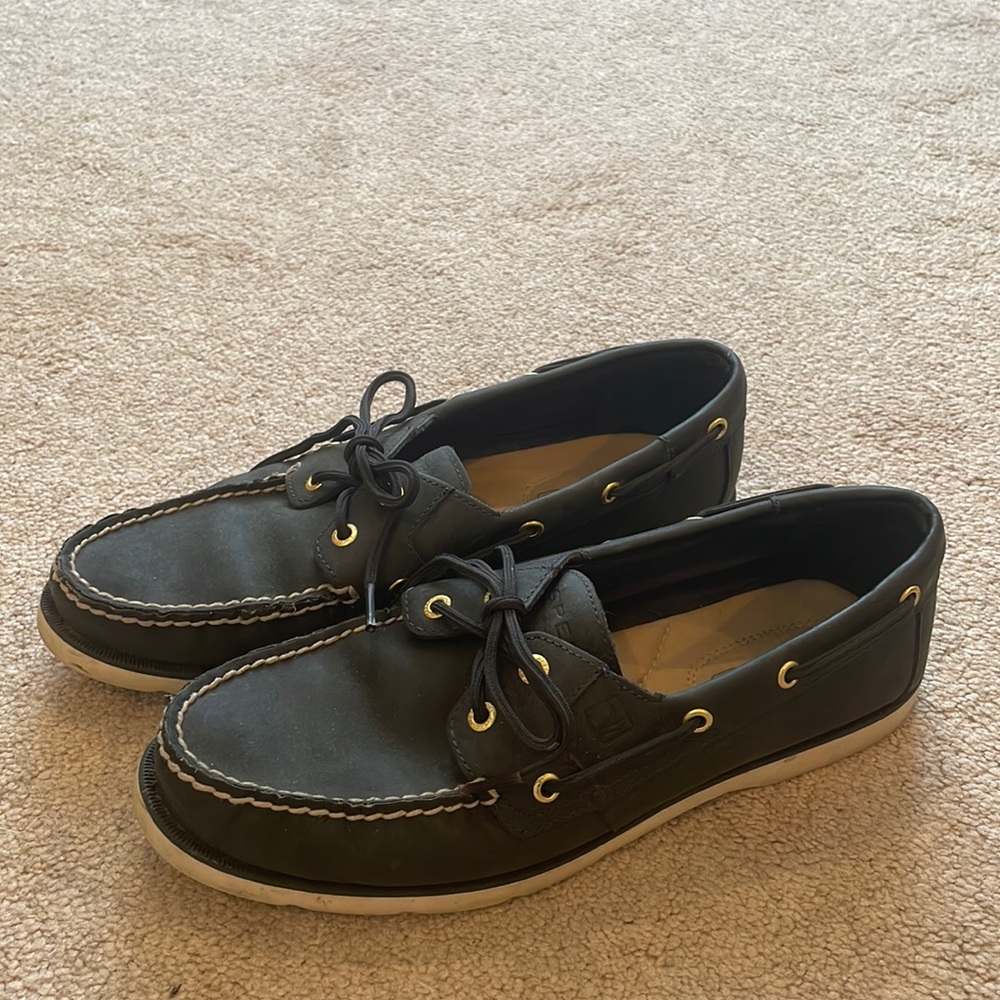sperry boat shoes